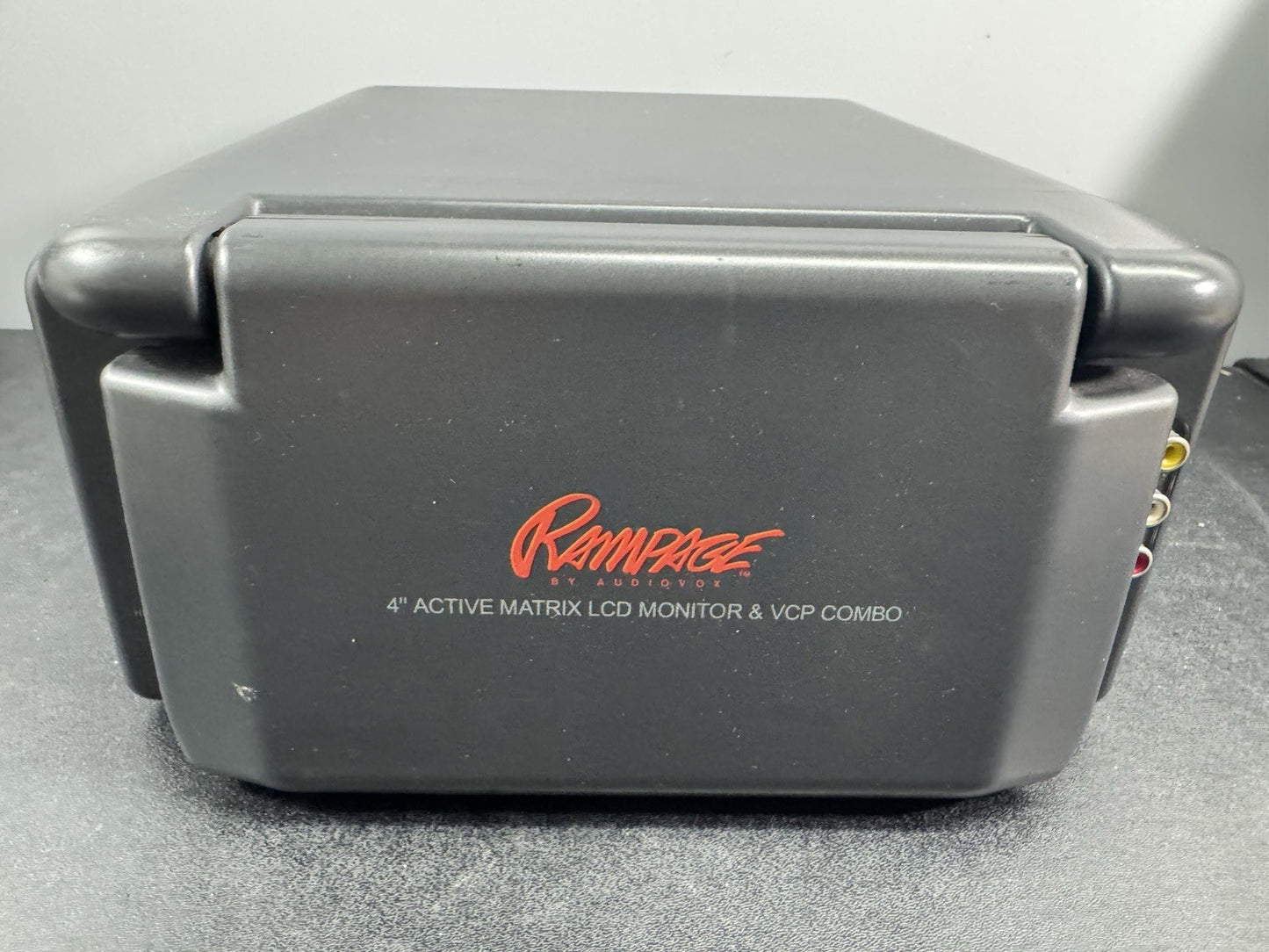 Audiovox Rampage VBP1000 4” LCD Monitor Portable VCR w/Bag NO Charger UNTESTED